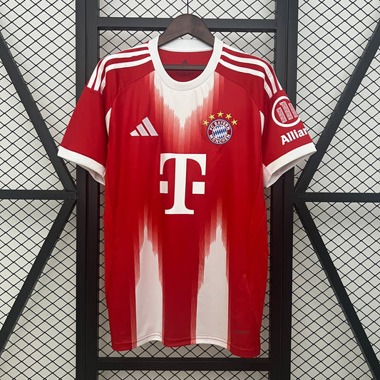 Maillot Bayern Domicile 25/26